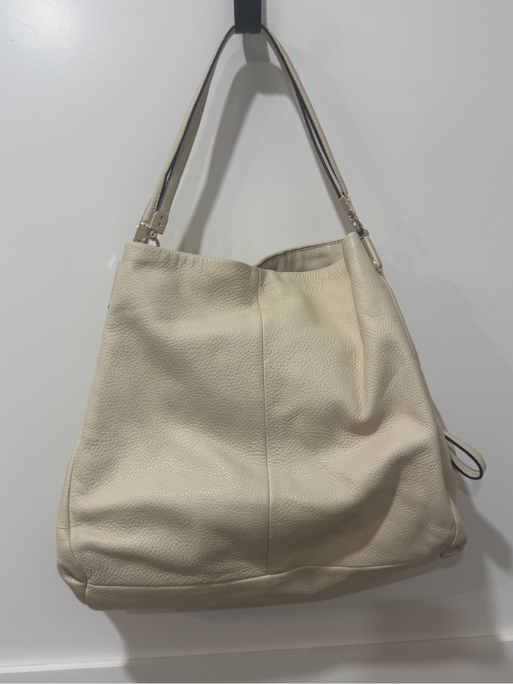Coach Cream Leather Hobo Shoulder Bag - Unbranded